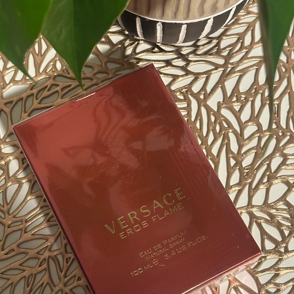 NEW Versace Eros Flame FULL SIZE Fragrance - Picture 6 of 12